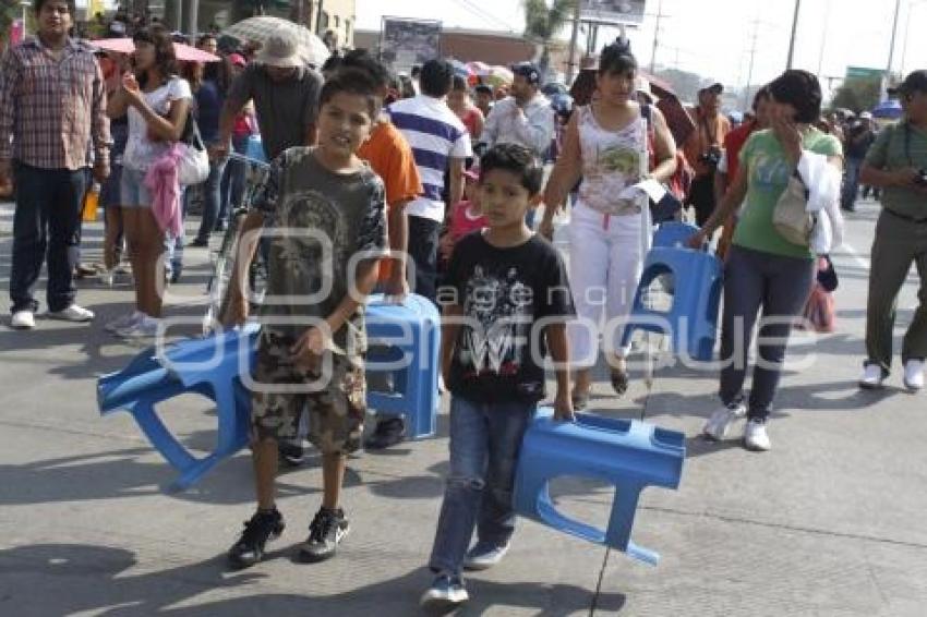 DESFILE 5 DE MAYO