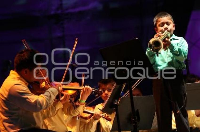 ORQUESTA ESPERANZA AZTECA