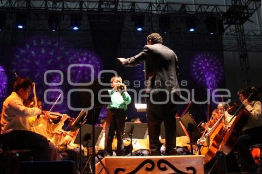 ORQUESTA ESPERANZA AZTECA