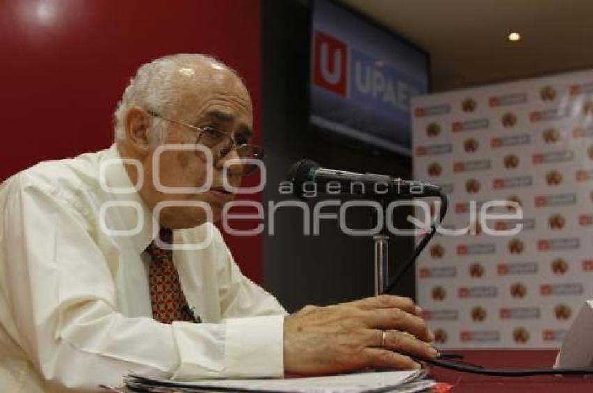 MANUEL DÍAZ CID . UPAEP