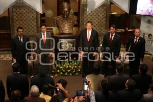 DEVELA GOBERNADOR BUSTO A IGNACIO ZARAGOZA EN CONGRESO