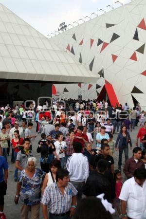 AFLUENCIA EN LA FERIA