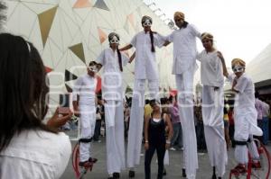 AFLUENCIA EN LA FERIA