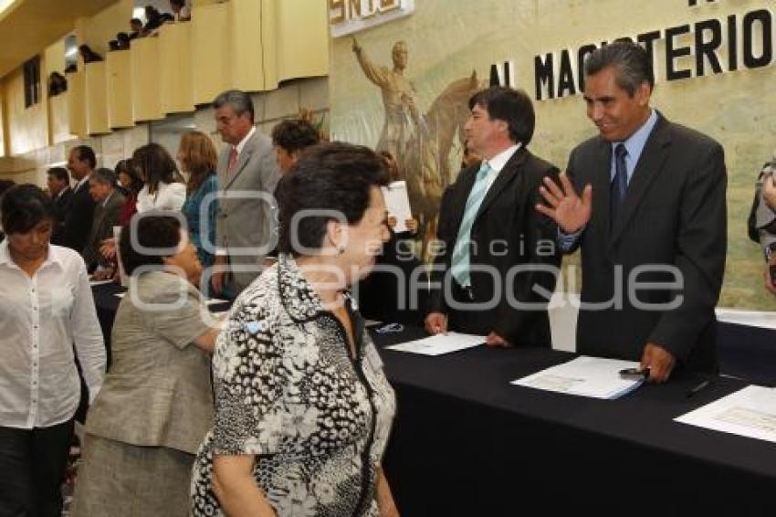 CELEBRA SNTE DÍA DEL MAESTRO