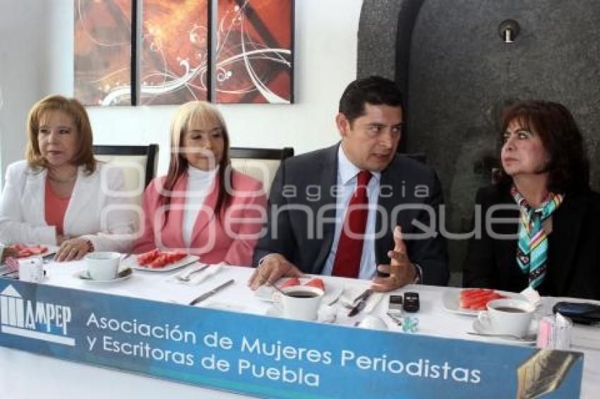 ARMENTA SE REUNIÓ CON LA AMPEP