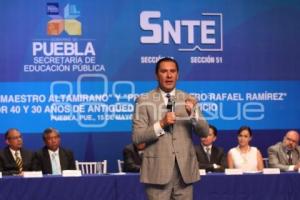 SNTE RECONOCE MAESTROS 40 AÑOS DE SERVICIO