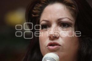 VIOLETA LAGUNES