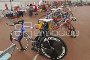 CICLISMO DE PISTA . OLIMPIADA NACIONAL