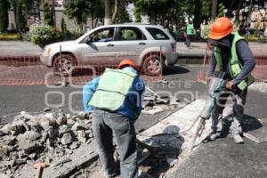 TRABAJOS DE BACHEO EN PALAFOX Y MENDOZA