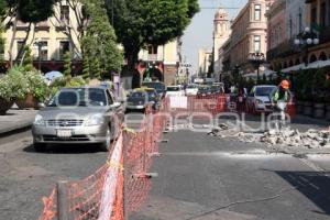 TRABAJOS DE BACHEO EN PALAFOX Y MENDOZA