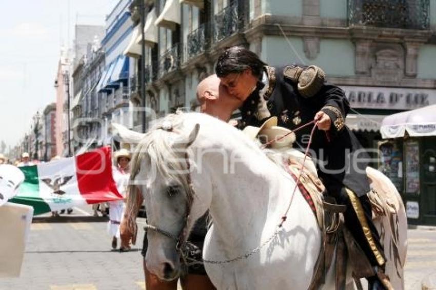 JESUSA RODRÍGUEZ PERSONIFICA Y FESTEJA A IGNACIO ZARAGOZA