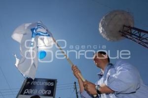 PAN REPARTE VOLANTES