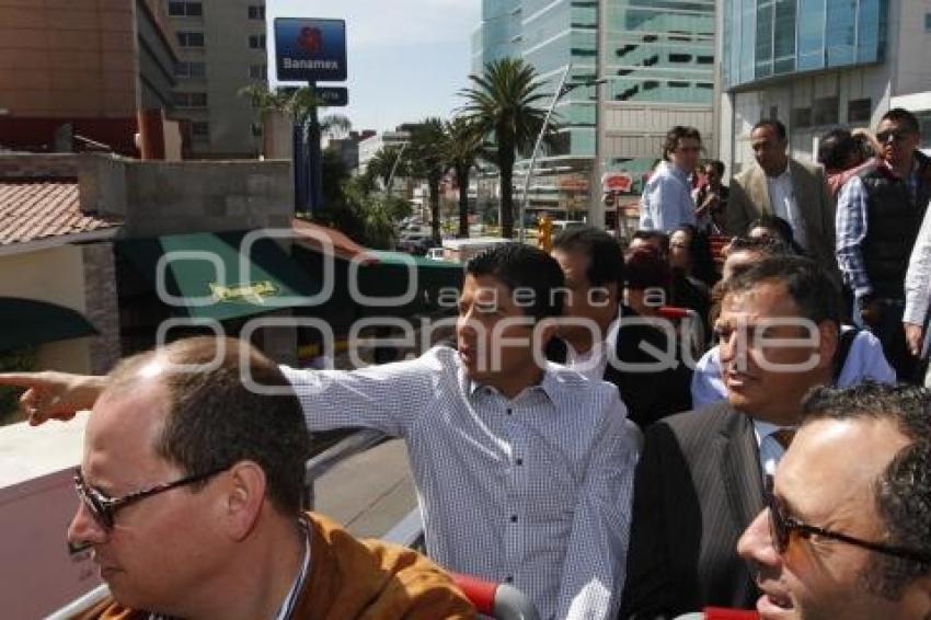 RESCATAN ÁREAS VERDES DE LA AVENIDA JUÁREZ