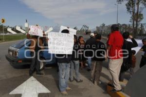 CIERRAN VIADUCTO ZARAGOZA POR FALTA DE PAGO