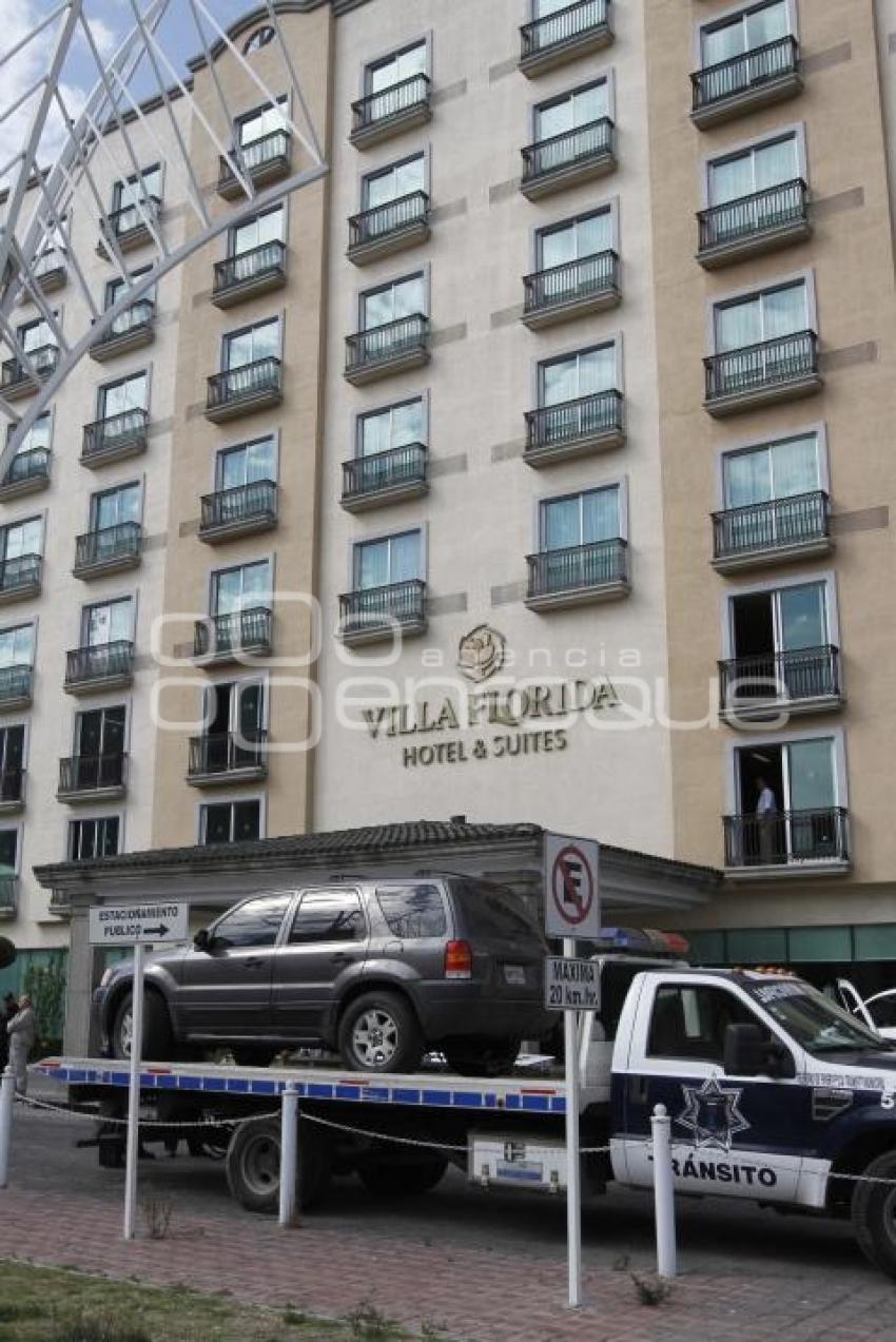 RETIRAN CAMIONETA SOSPECHOSA FRENTE A VILLA FLORIDA