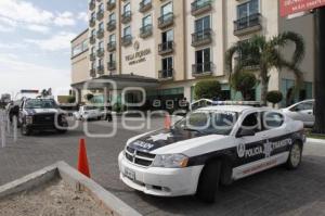 RETIRAN CAMIONETA SOSPECHOSA FRENTE A VILLA FLORIDA