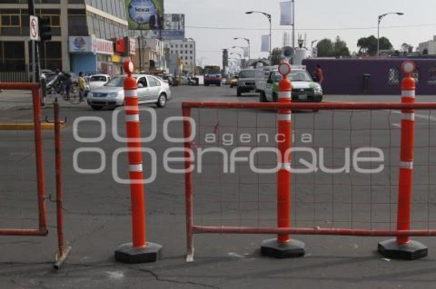 CIERRAN BULEVAR ATLIXCO POR OBRAS METROBÚS