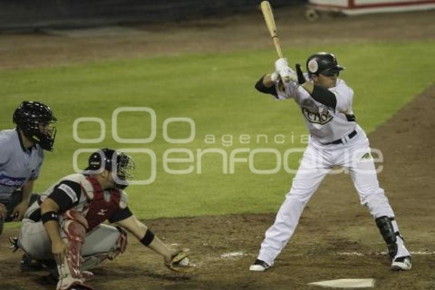 BEISBOL . PERICOS VS PETROLEROS