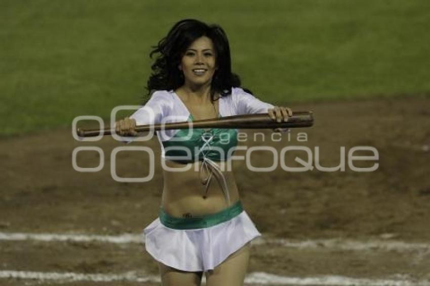 BEISBOL . PERICOS VS PETROLEROS