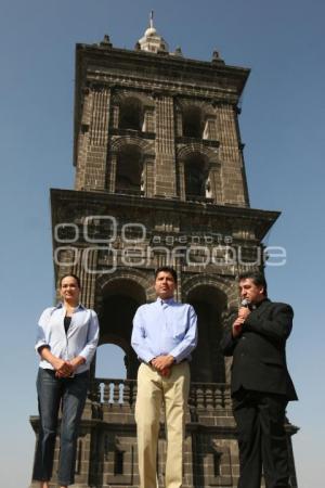 EDUARDO RIVERA SUBE AL TECHO DE CATEDRAL