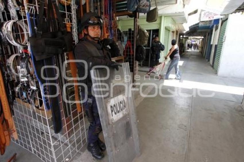 OPERATIVO POLICÍA EN MERCADO INDEPENDENCIA