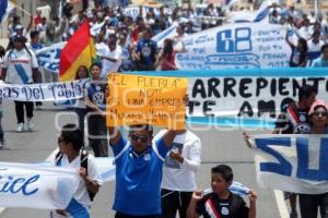 MARCHAN AFICIONADOS EN CONTRA DE HENAINE