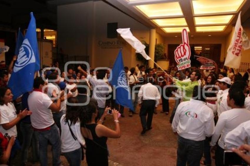 PORRAS DEBATE DE CANDIDATOS A SENADOR