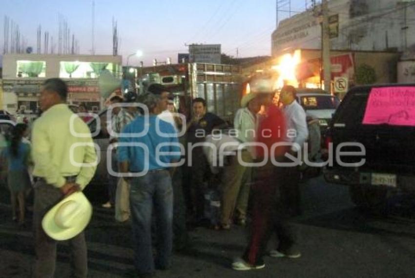 MANIFESTACIÓN EN ACATLÁN