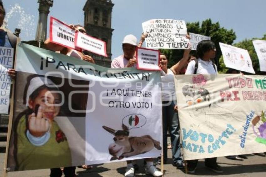 MARCHA ANTIPEÑA ZÓCALO