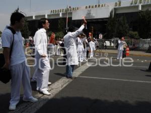 MANIFESTACIÓN POR MÉDICO DESAPARECIDO . PGJ