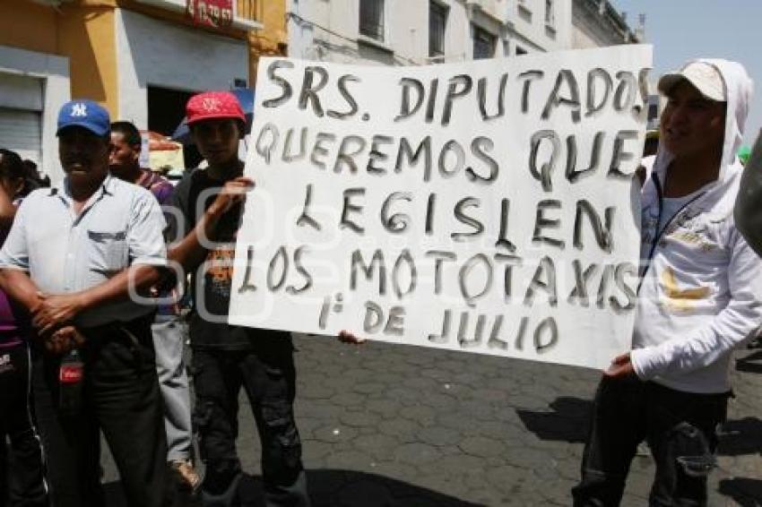 MANIFESTACIÓN DE MOTOTAXIS