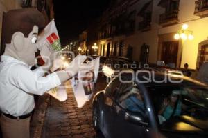 PRÍISTAS OBSERVAN EL DEBATE PRESIDENCIAL