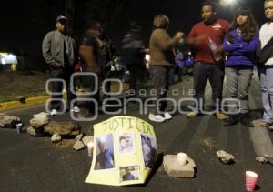 CIERRAN REFORMA Y EXIGEN JUSTICIA POR ASESINATO EN LA ROMERO VARGAS