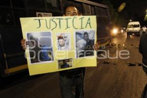 CIERRAN REFORMA Y EXIGEN JUSTICIA POR ASESINATO EN LA ROMERO VARGAS