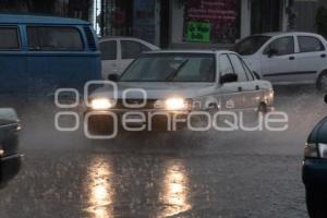 CAE LLUVIA INTENSA EN PUEBLA