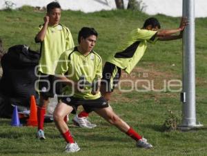 ENTRENAMIENTO LOBOS DE LA BUAP . REFUERZOS