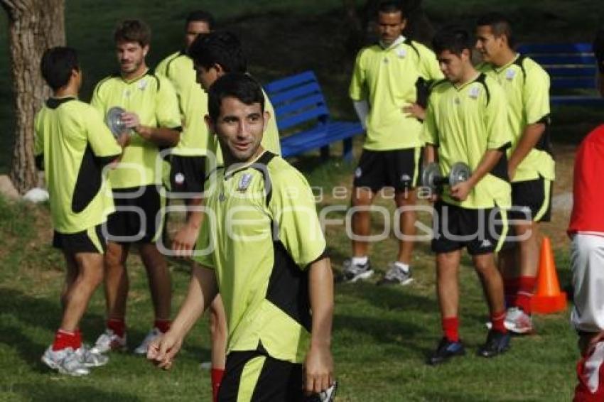 ENTRENAMIENTO LOBOS DE LA BUAP . REFUERZOS