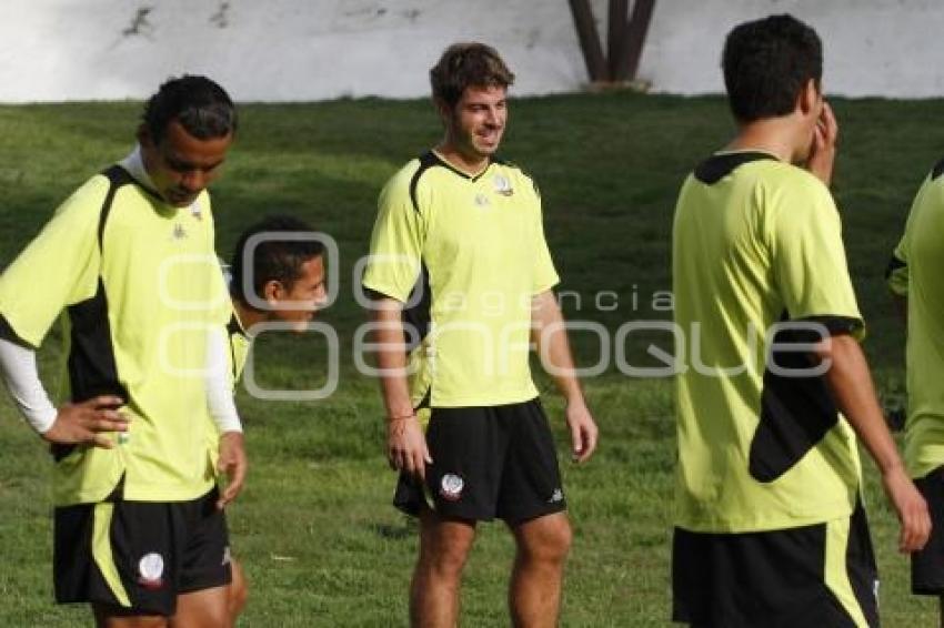 ENTRENAMIENTO LOBOS DE LA BUAP . REFUERZOS