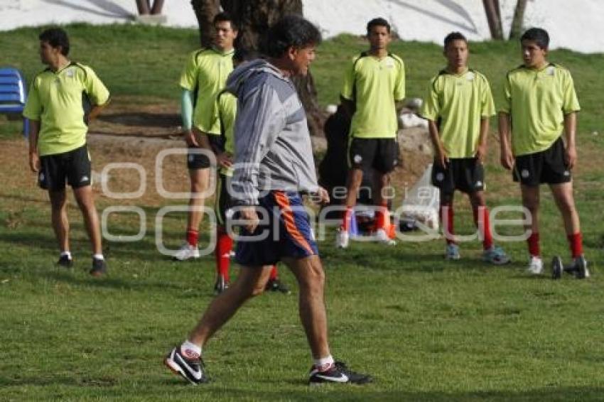 ENTRENAMIENTO LOBOS DE LA BUAP . REFUERZOS