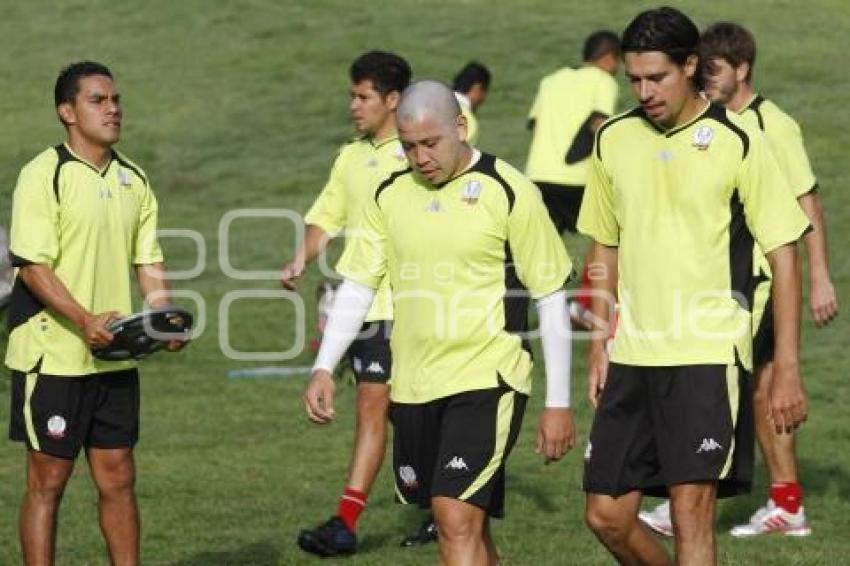 ENTRENAMIENTO LOBOS DE LA BUAP . REFUERZOS