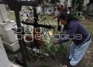 DÍA DEL PADRE . PANTEÓN