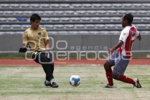 LOBOS VS PUMAS . FUTBOL