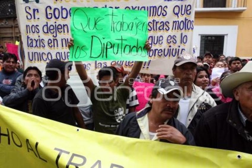 MANIFESTACIÓN MOTOTAXIS