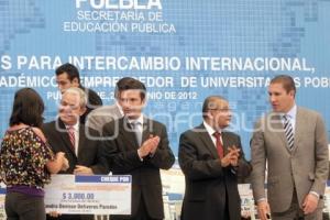GOBERNADOR . ESTÍMULOS INTERCAMBIO