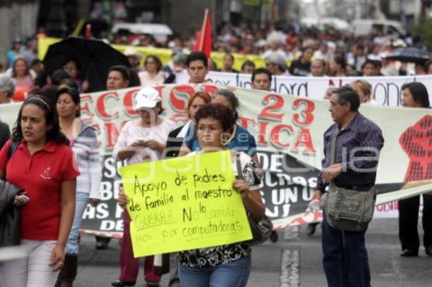 MANIFESTACIÓN MAESTROS DISIDENTES