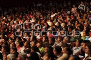 10 ENTREGA CRÉDITO A LA PALABRA DE LA MUJER