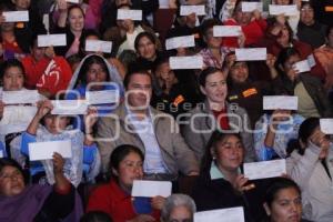 10 ENTREGA CRÉDITO A LA PALABRA DE LA MUJER