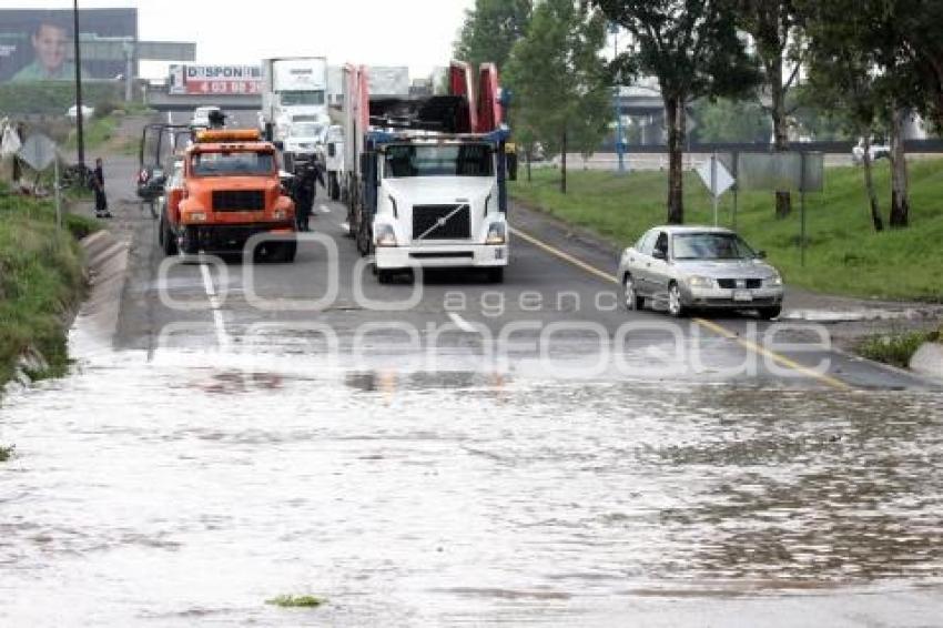 INUNDACIONES AUTOPISTA PUEBLA-MÉXICO