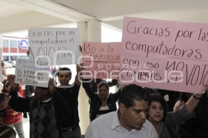 MANIFESTACIÓN POR COMPUTADORAS