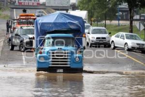 INUNDACIONES AUTOPISTA PUEBLA-MEXICO